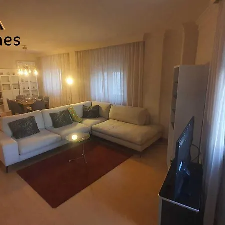 Lyrioshomes Reyes Catolicos Apartment *