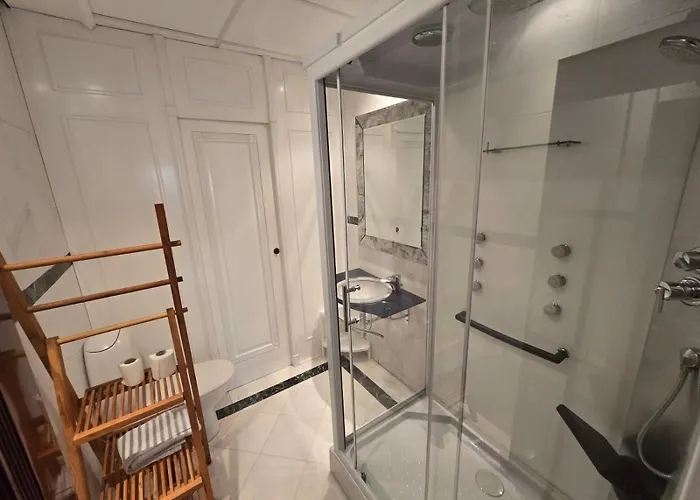 Lyrioshomes Reyes Catolicos Apartamento *