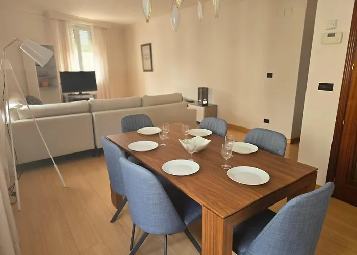 Apartamento Lyrioshomes Reyes Catolicos